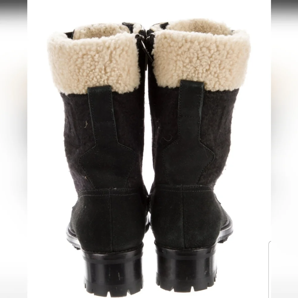 Chanel CC logo   Padlock  Winter Boots - Picture 4 of 9
